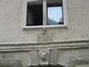 m3 Sculpture sur le portail d une maison de la rue Malakoff.JPG